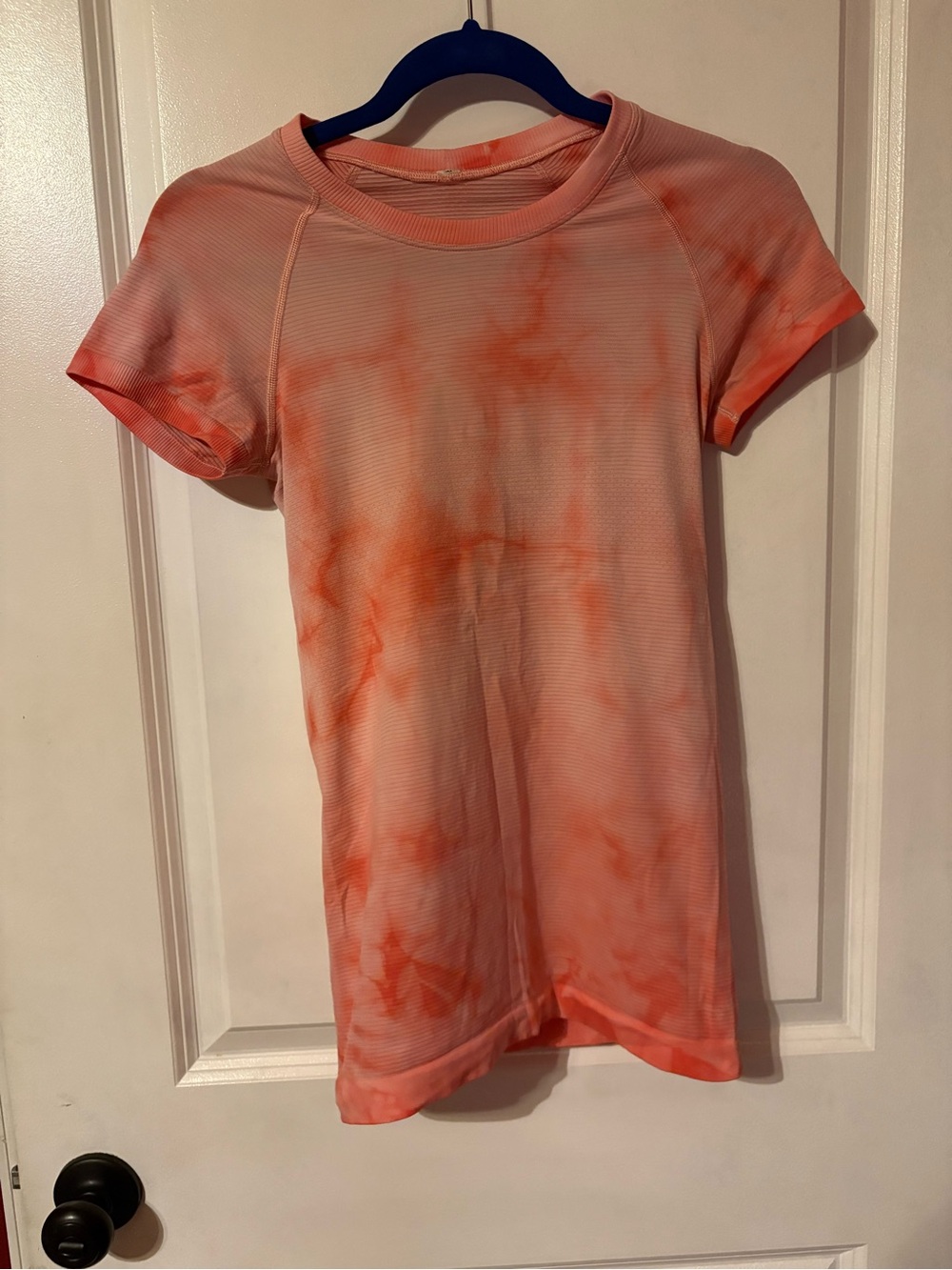 Lululemon Tie-Dye swiftly Short Sleeve Crewneck Top in pink coral